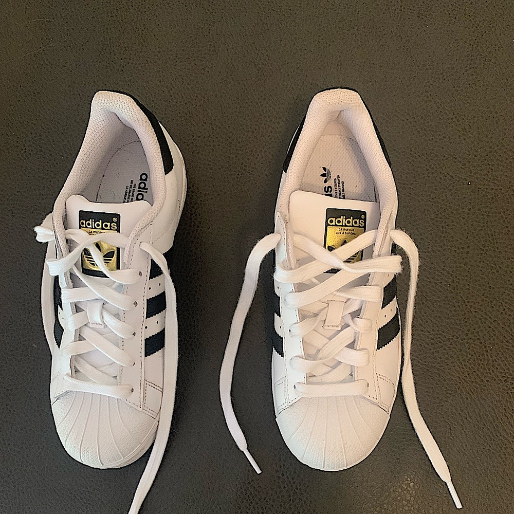 Adidas’s superstar classic white court sneaker